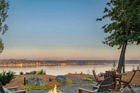 211 & 187 Vineyard Crest