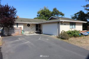 712 Mount Olympus Avenue SE