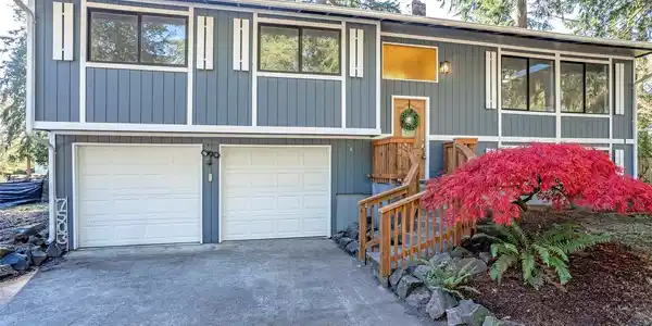 7503 13th SE