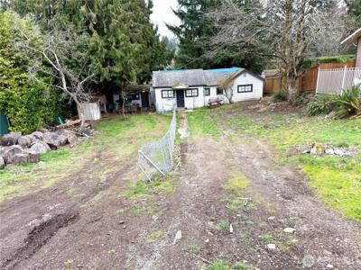 11040 11th SW