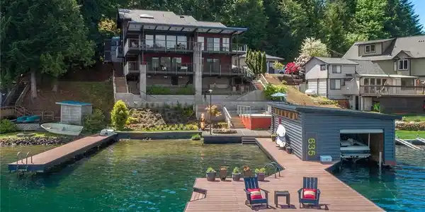 635 Summit Lake Shore Road NW