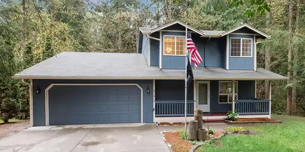 21819 Crest SE