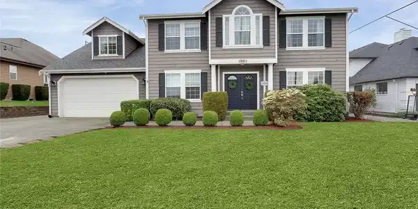 19811 Island E