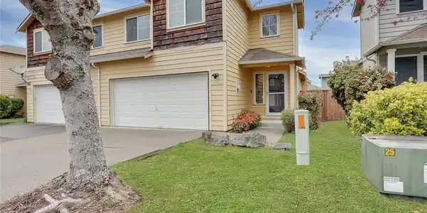 8032 27th SE