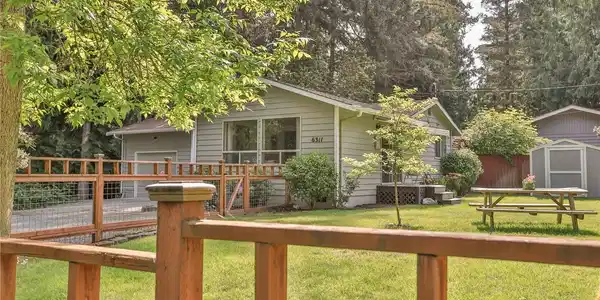 6311 Pineridge