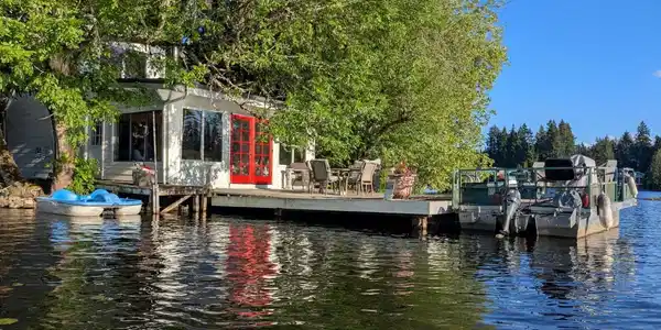 1111 Lake Sawyer Island