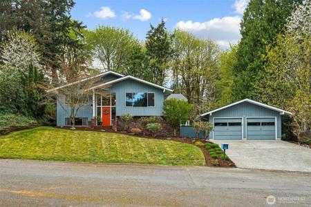 1828 Lakewood SE