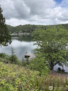 907 Summit Lake Shore NW