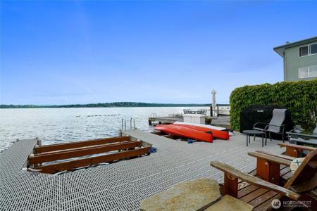 506 Lakeside S