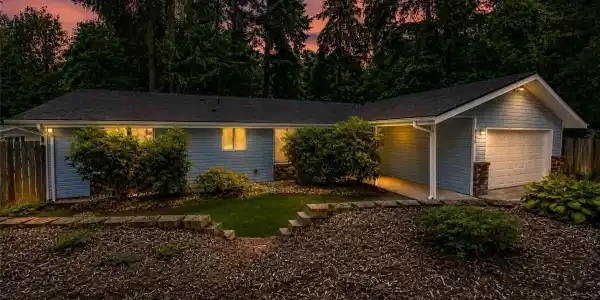 6720 Alder Glen SE