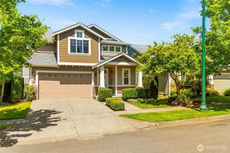 2124 Lakewood SE