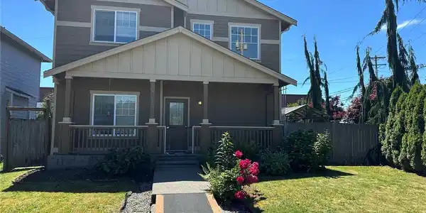9300 11th NE