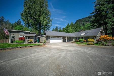 37418 Lake Walker SE
