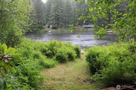 291 Collins Lake