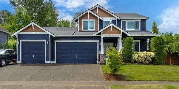 418 103rd NE