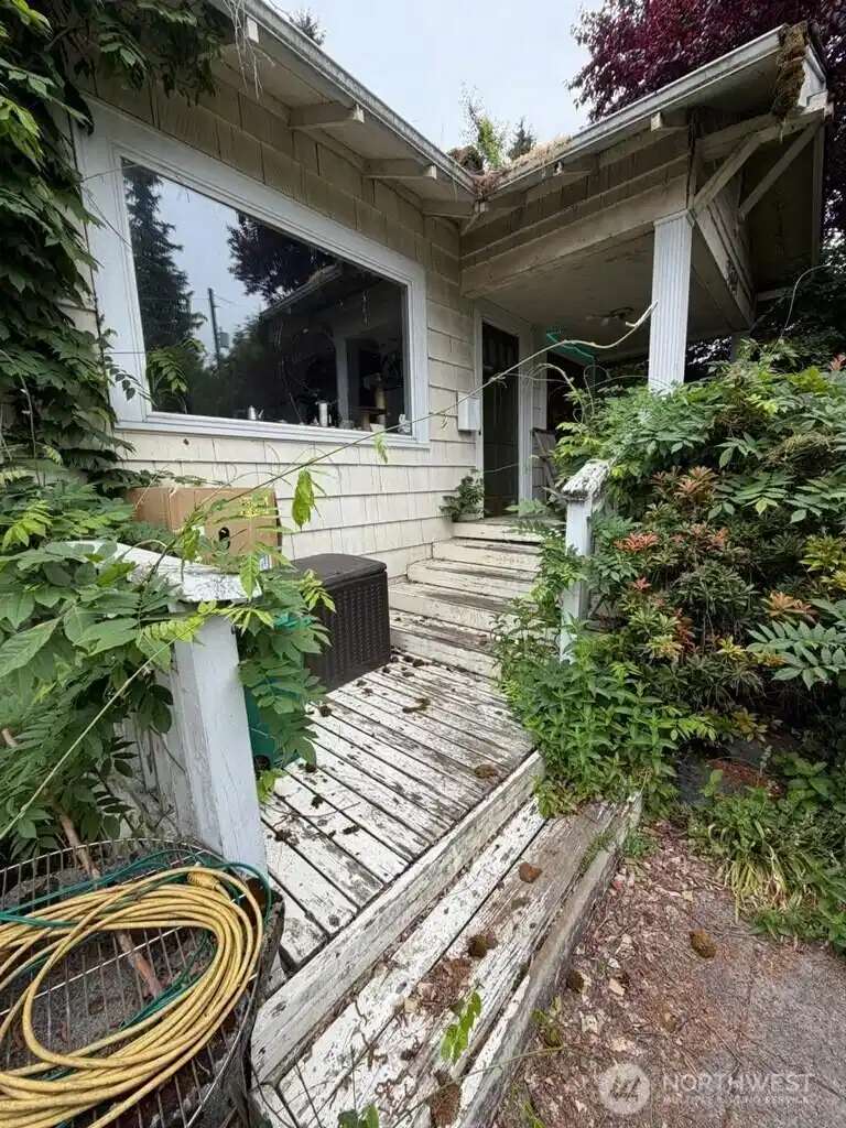 Image 1 Image 1
