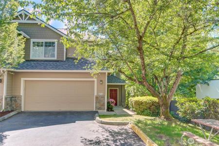 3500 Lake Sammamish SE