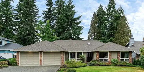 3527 102nd SE
