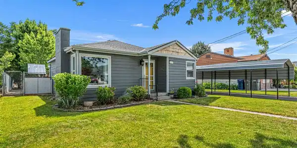 1219 Ashland