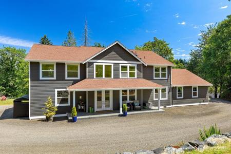 8115 64th NW