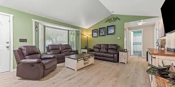 Image 4 Image 4