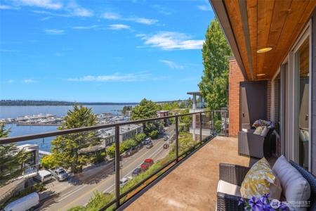 311 2nd St. S
