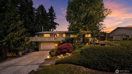 3046 Glenhaven