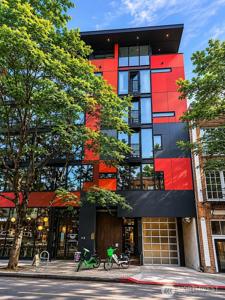 1111 Pike