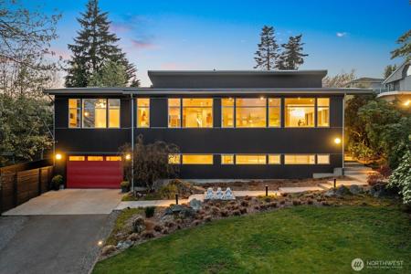 1549 Magnolia W