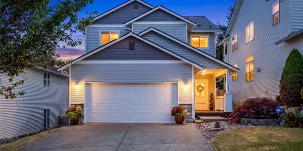 1327 113th SE