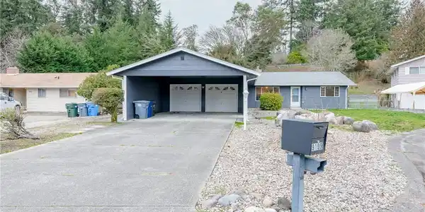 9109 114th SW