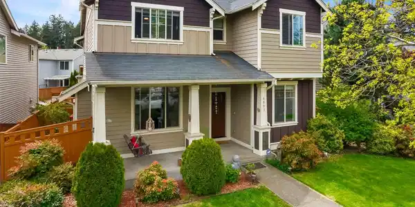 6803 Riverdale SE