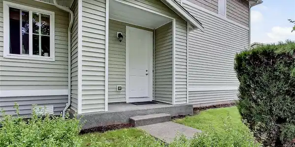 2697 Bronson