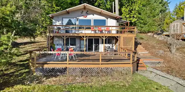 570 Saint Andrews