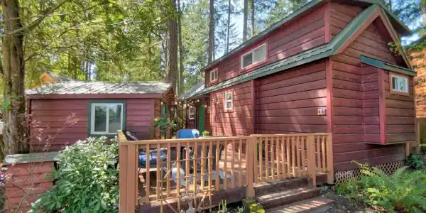 1546 Reservation SE