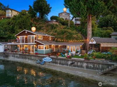 9946 Johnson Point NE