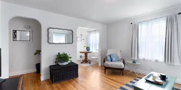 Image 4 Image 4