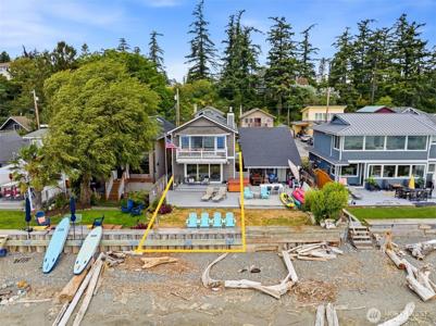 868 Juniper Pointe
