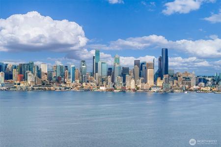 1221 Harbor SW