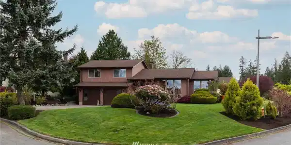 2119 N Trumpeter Drive