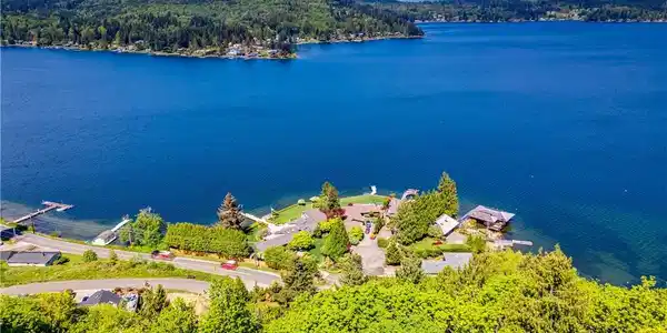 2703 Lake Whatcom