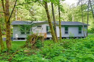 2926 Lake Roesiger