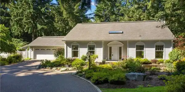 1239 Rogers SW