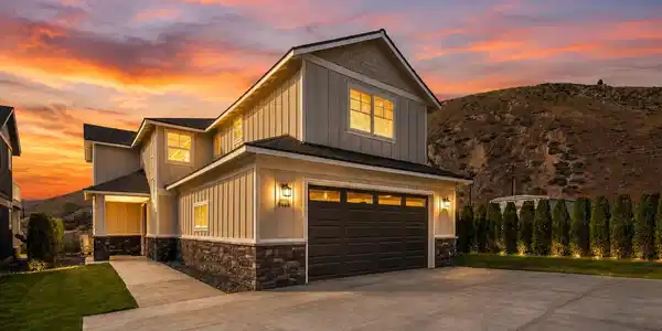 9464 Yakima NW