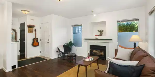 Image 4 Image 4