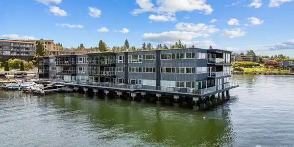 515 Lake S