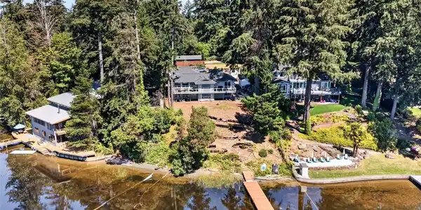 6513 27th SE