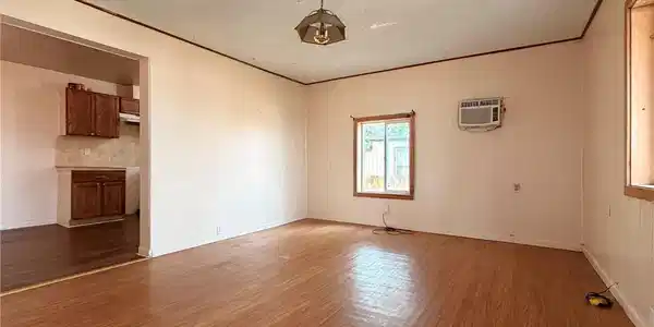 Image 4 Image 4