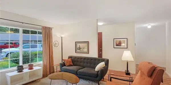 Image 4 Image 4