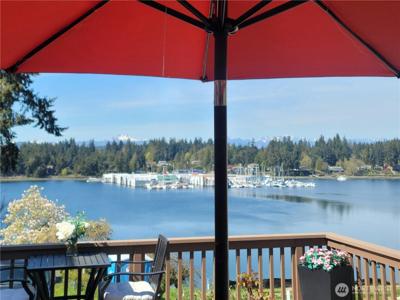 2540 Phinney Bay